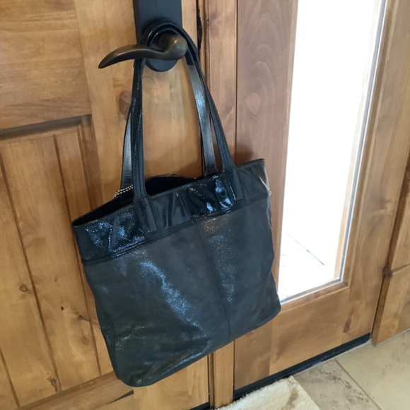 Authentic Coach Handbag Tote - Picture 2 of 4